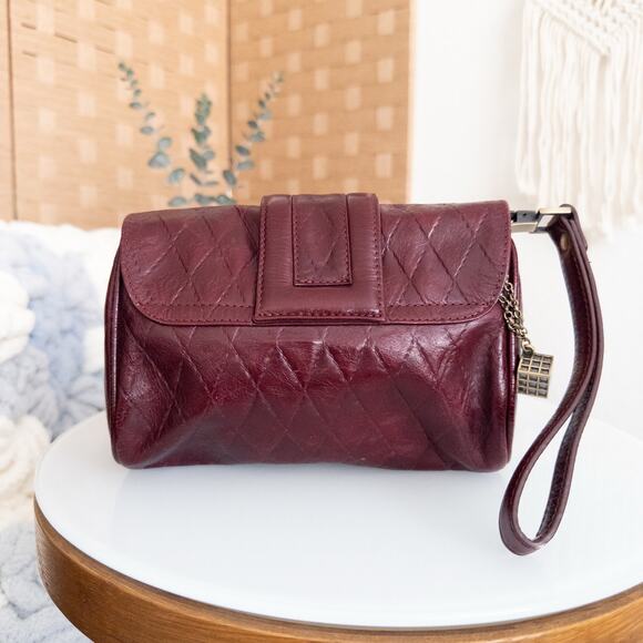 Helen Welsh Genuine Leather Burgundy Wristlet Purse Wallet Bag - Picture 2 of 8